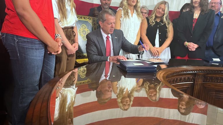 Governor Nebraska indicators the draft regulation banning transgencies from ladies sports activities