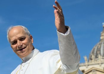 Pope Leo XIV spoke to Vladimir Putin and requested him “a gesture that favors peace” in Ukraine